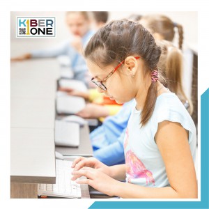 Наконец-то в Москве! - КИБЕРшкола программирования для детей, компьютерные курсы для школьников, начинающих и подростков - KIBERone г. Екатеринбург